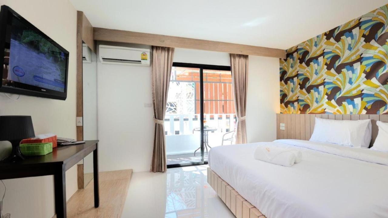 Chilli Salza Patong Hotel Exterior photo
