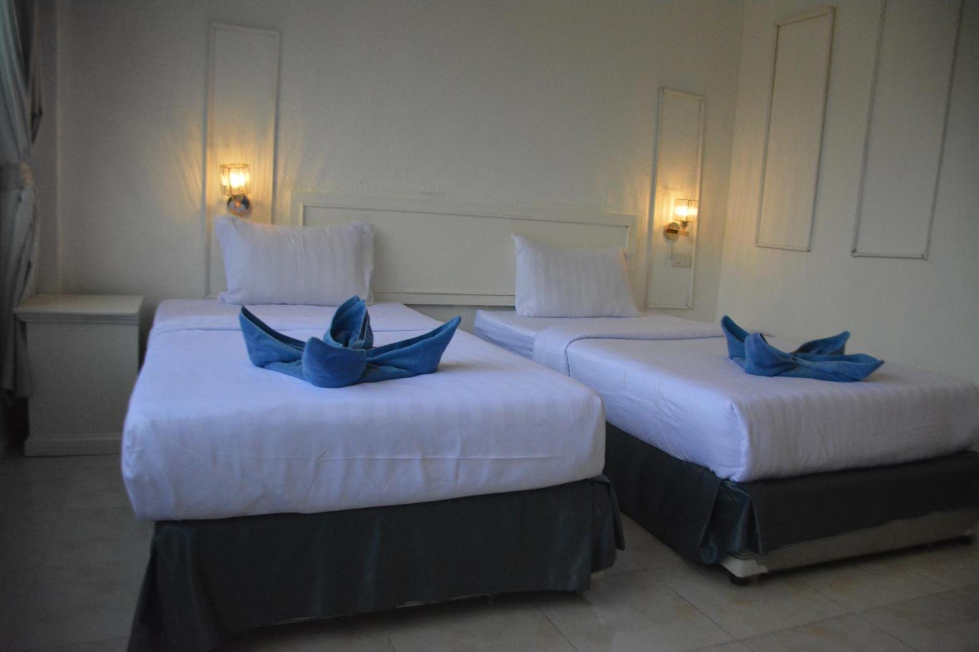Chilli Salza Patong Hotel Exterior photo
